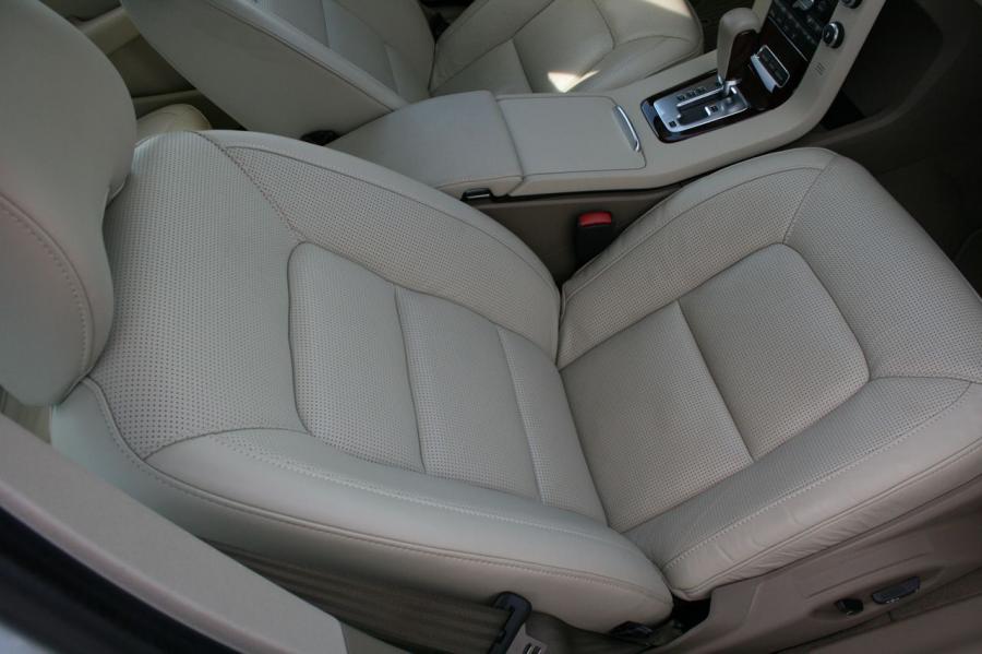  Volvo S80 AWD V8 2007 года  (фото 27 из 45)